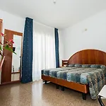 Lorenzo Hotel