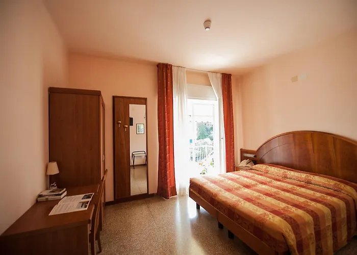 Lorenzo 3* Celle Ligure