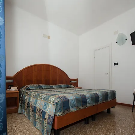 Lorenzo Hotel Celle Ligure