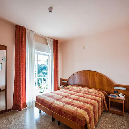 Lorenzo Hotel Celle Ligure