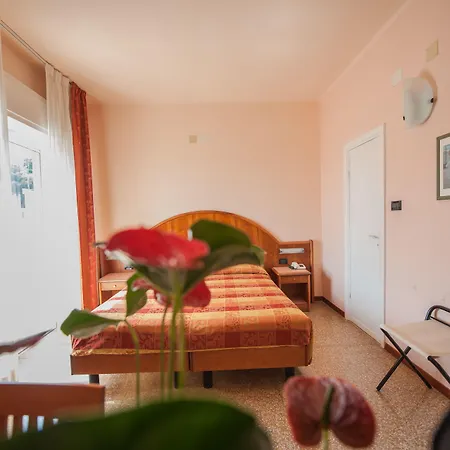 Lorenzo Hotel Celle Ligure